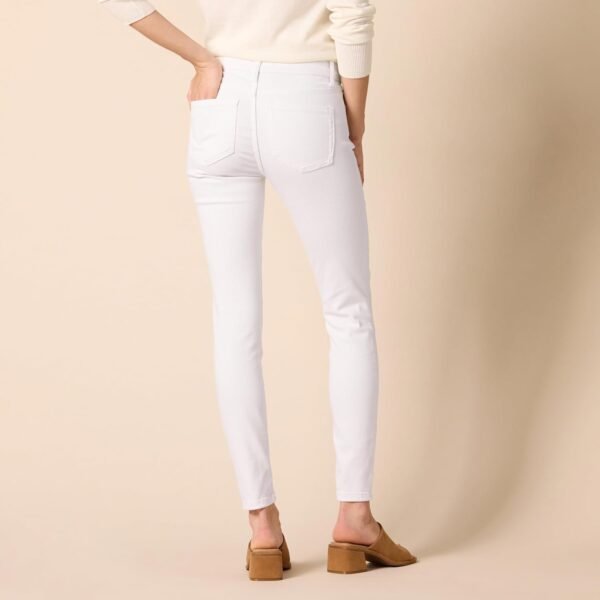 Amazon Essentials Skinny Jeans for Women (Stretchy) - Image 3