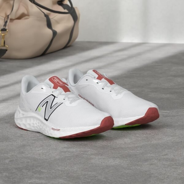 New Balance Men's Fresh Foam Arishi V4 Running Shoe - Image 7